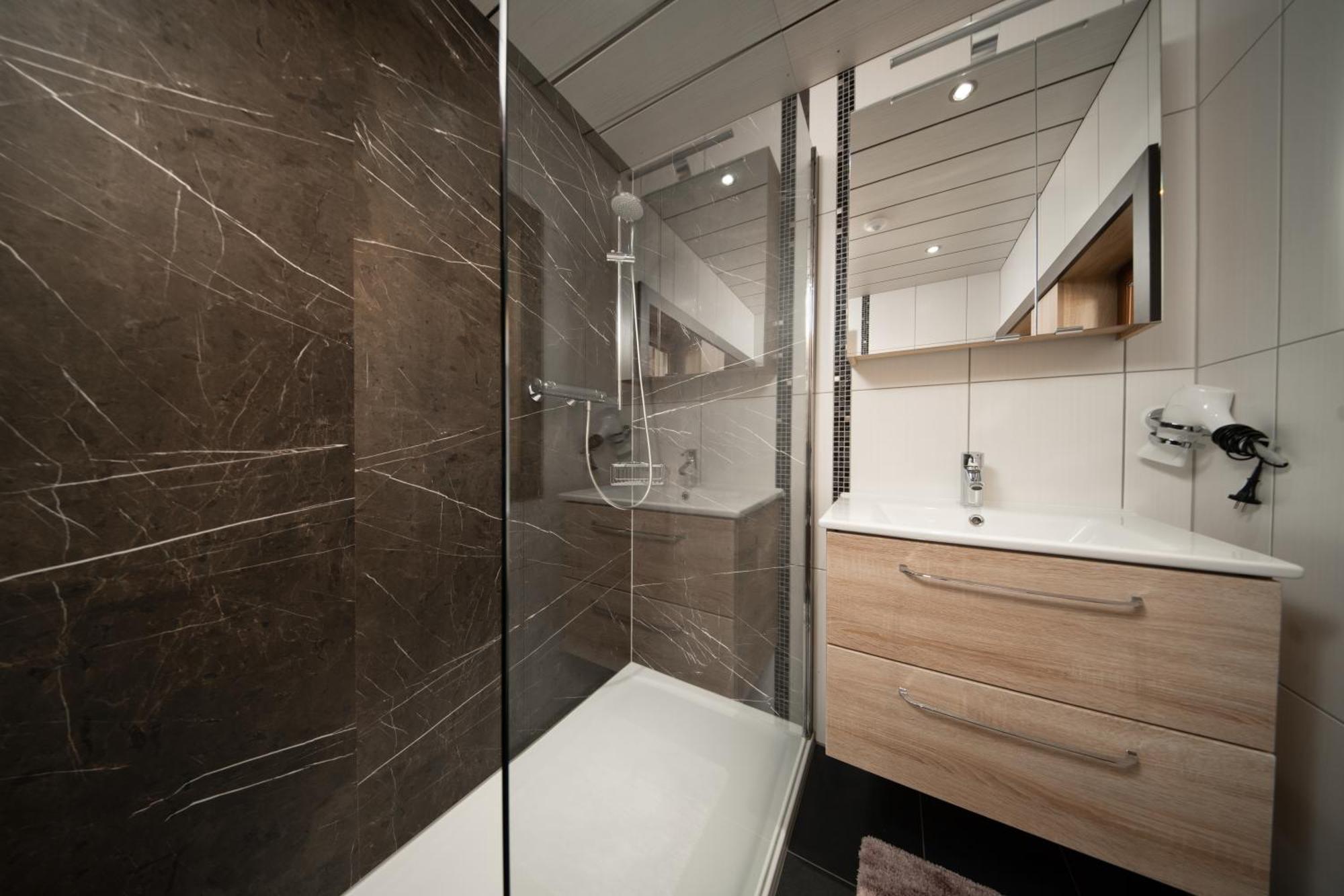 Haus Alexander Apartment Langenfeld Ngoại thất bức ảnh