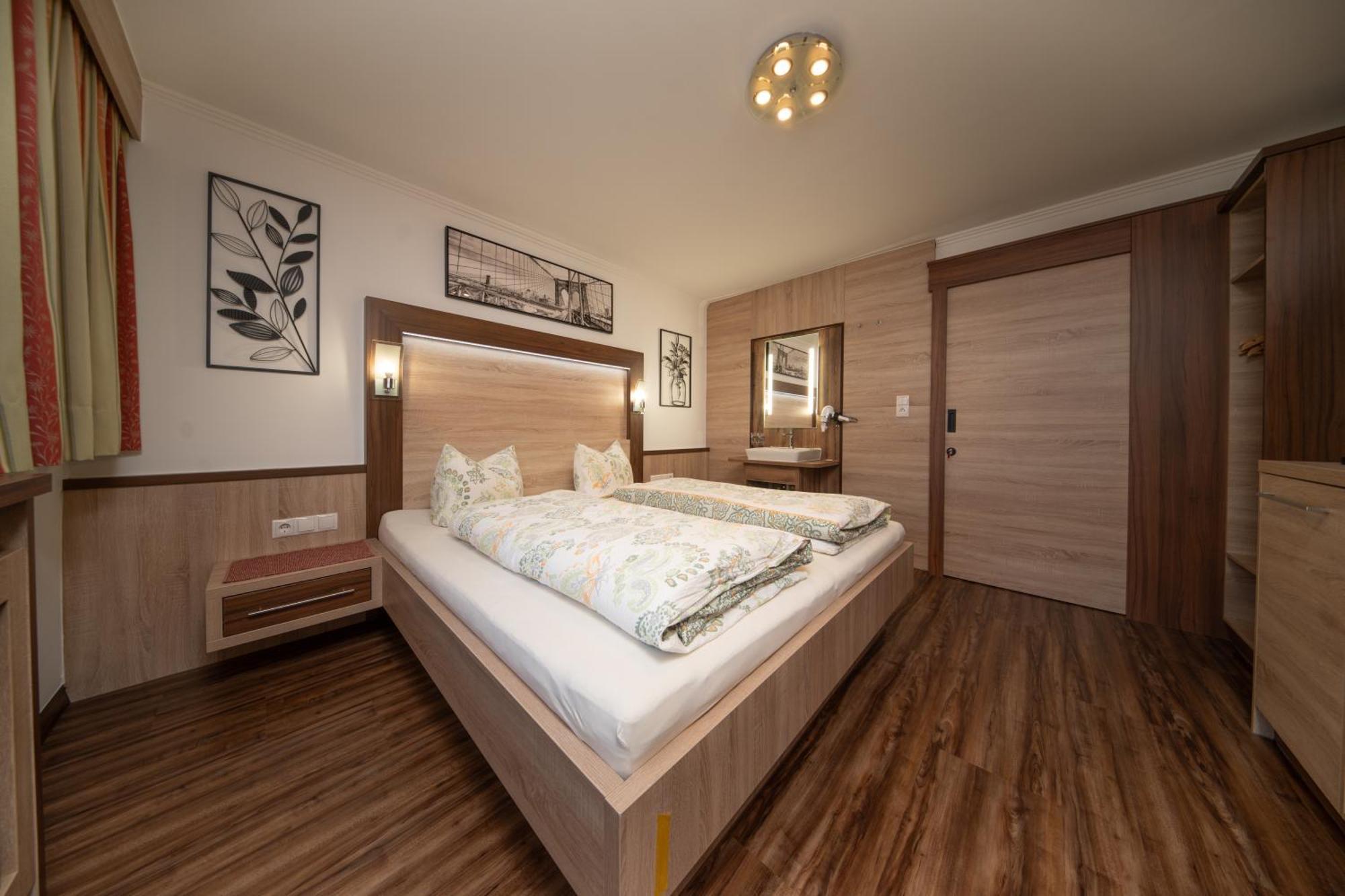 Haus Alexander Apartment Langenfeld Ngoại thất bức ảnh