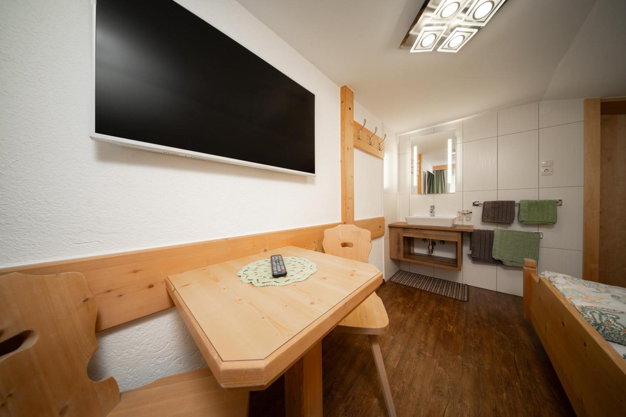 Haus Alexander Apartment Langenfeld Ngoại thất bức ảnh